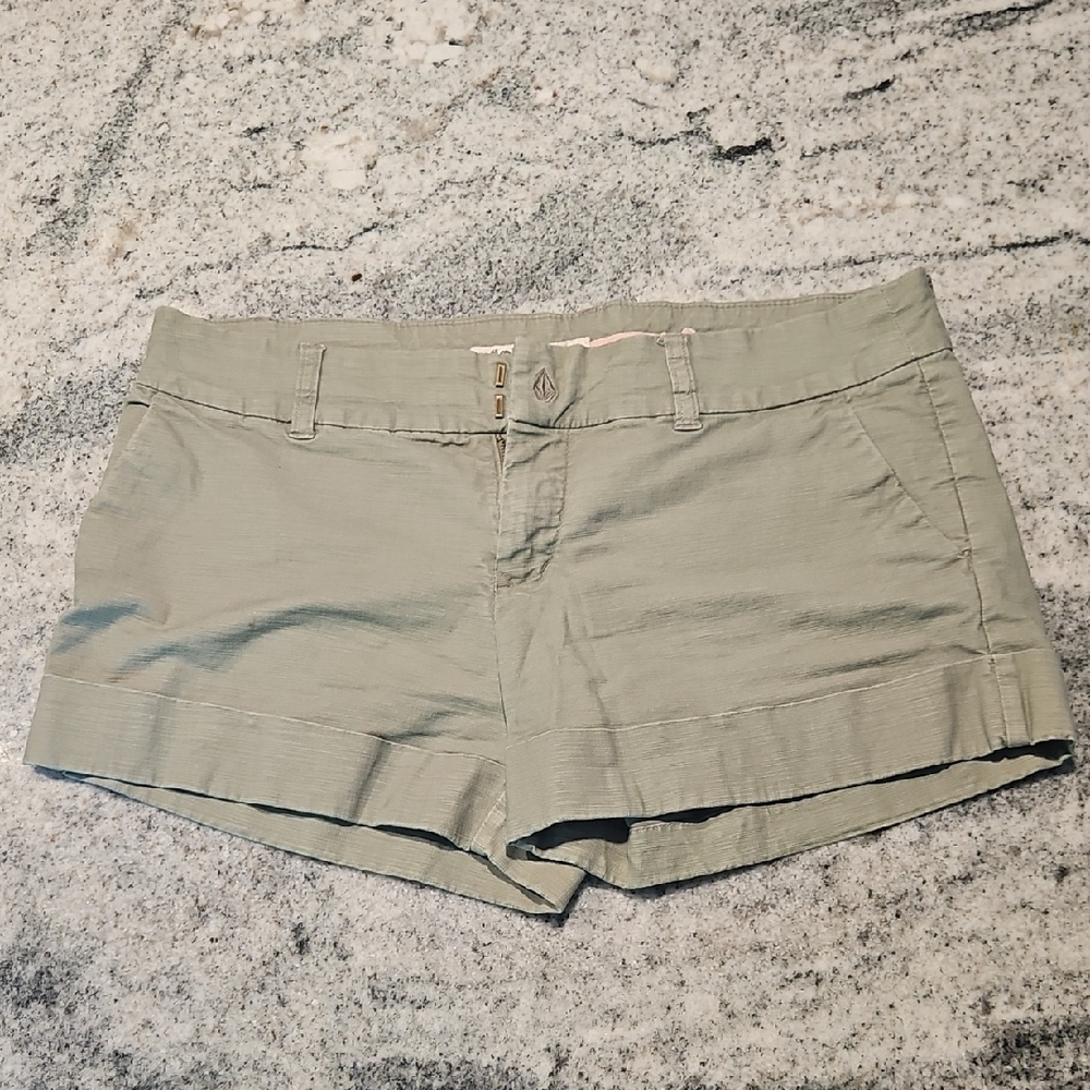 Volcom Green Shorts Lightweight Casual Wear Chino